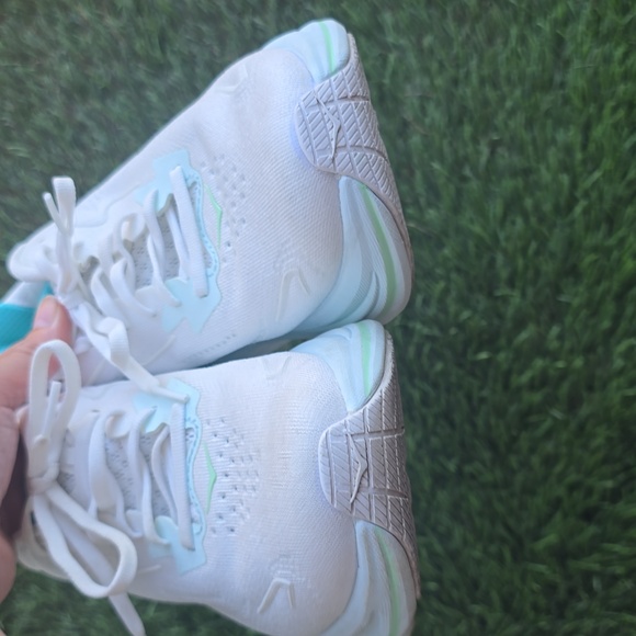 Hoka Clifton 10 Running Shoes Size 7.5 - Picture 2 of 7